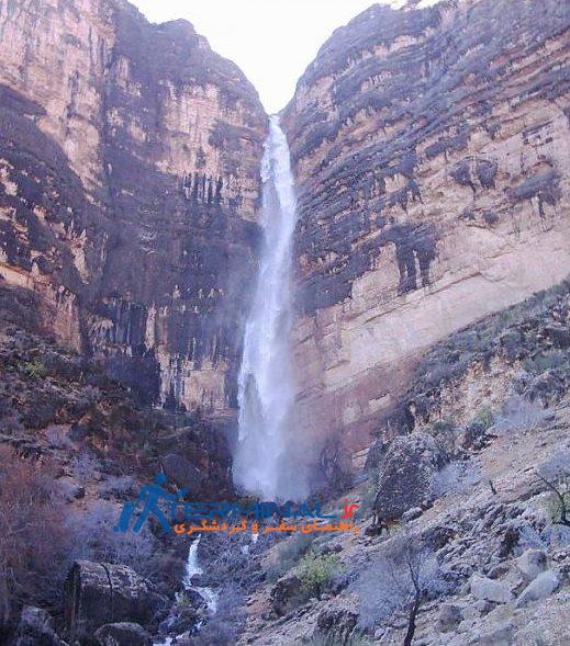 جاهای دیدنی فارس آبشار تارم نی ریز (۲)