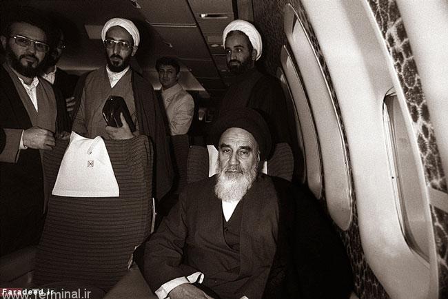 امام خمینی (ره) در هواپیما +عکس